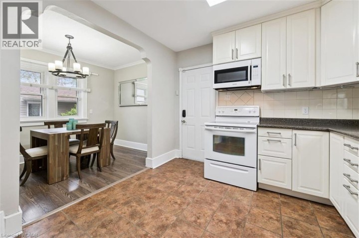 Photo 15 at 237 S Borden Avenue, Downtown / Rockway / S. Ward, Kitchener