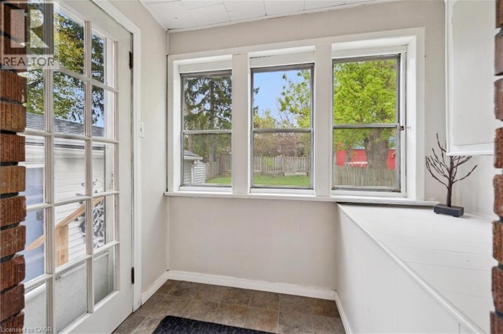 Photo 33 at 237 S Borden Avenue, Downtown / Rockway / S. Ward, Kitchener