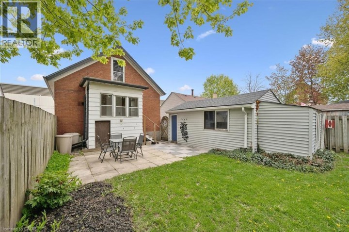 Photo 36 at 237 S Borden Avenue, Downtown / Rockway / S. Ward, Kitchener