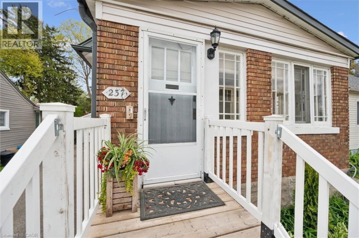 Photo 4 at 237 S Borden Avenue, Downtown / Rockway / S. Ward, Kitchener