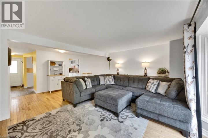 Photo 13 at 220 Rosebank Place, Laurentian Hills / Country Hills W, Kitchener