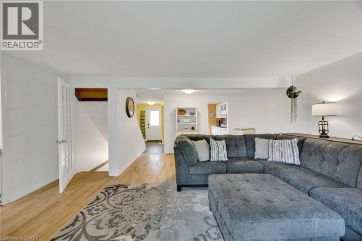 Photo 14 at 220 Rosebank Place, Laurentian Hills / Country Hills W, Kitchener