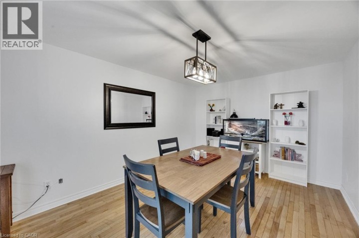 Photo 17 at 220 Rosebank Place, Laurentian Hills / Country Hills W, Kitchener