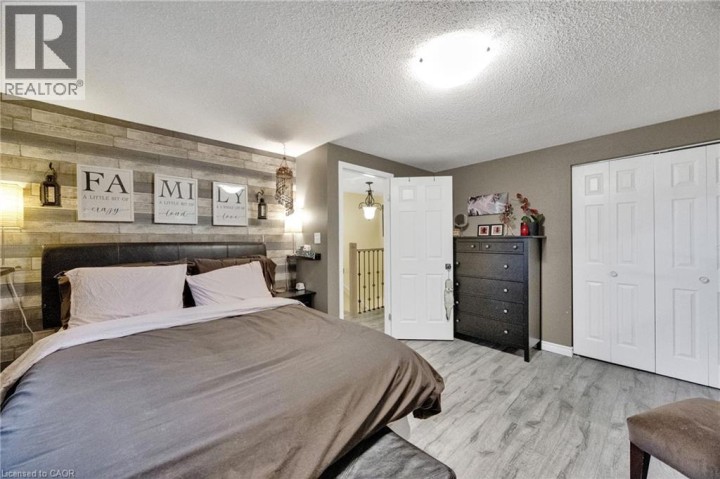 Photo 23 at 220 Rosebank Place, Laurentian Hills / Country Hills W, Kitchener