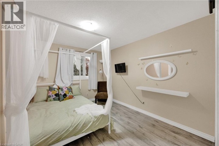 Photo 24 at 220 Rosebank Place, Laurentian Hills / Country Hills W, Kitchener