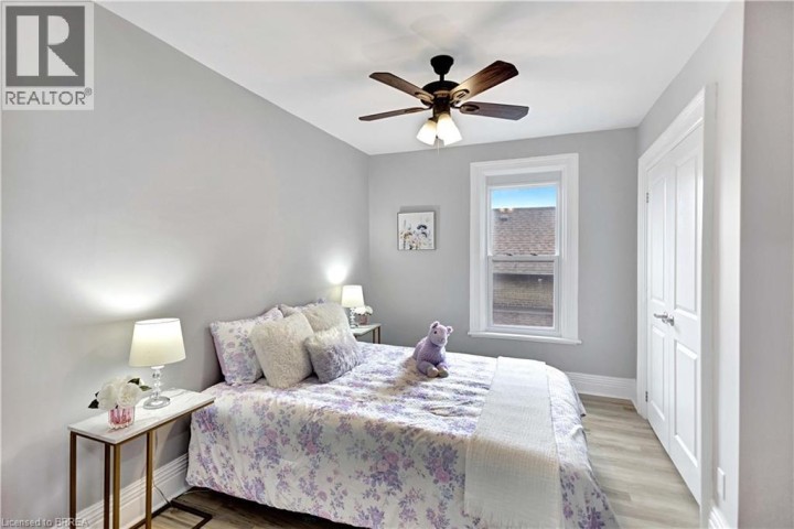 Photo 21 at 290 Park Avenue, East Ward, Brantford