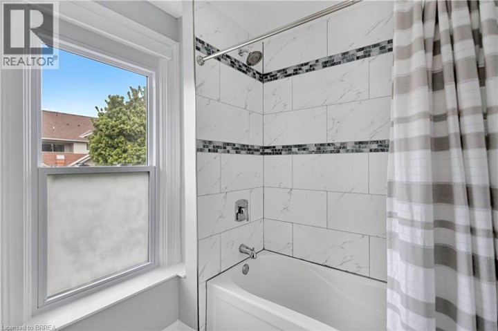 Photo 27 at 290 Park Avenue, East Ward, Brantford