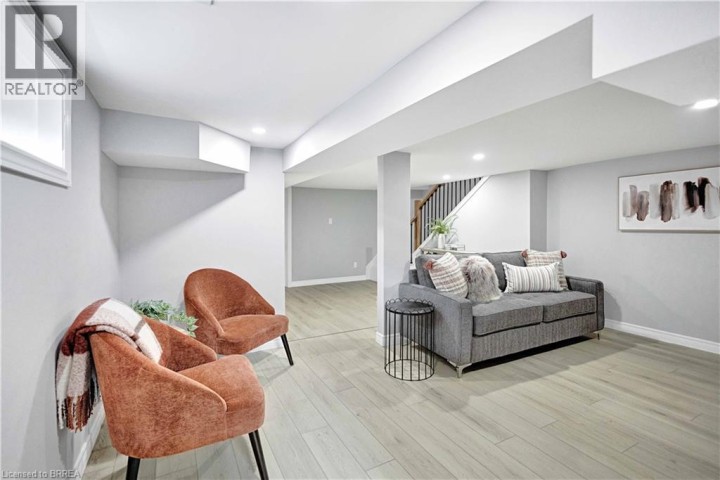 Photo 31 at 290 Park Avenue, East Ward, Brantford