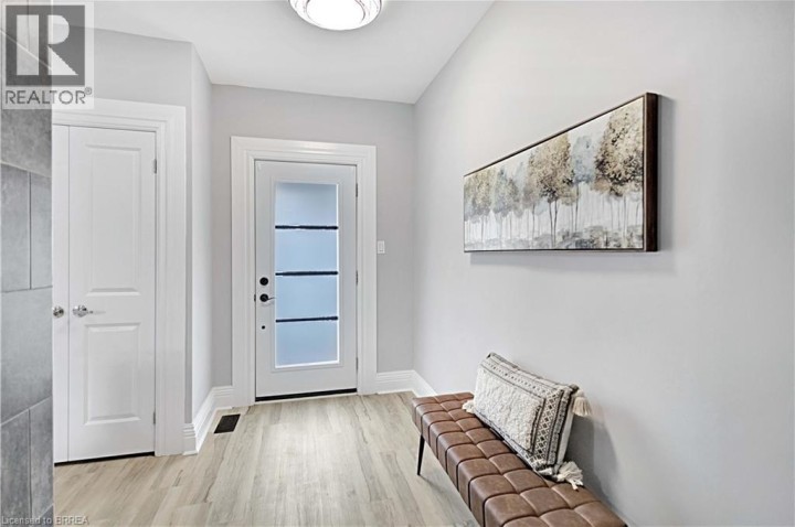 Photo 4 at 290 Park Avenue, East Ward, Brantford