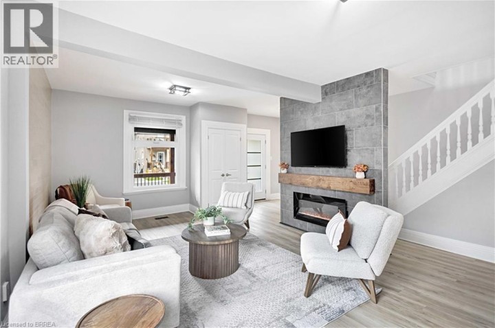 Photo 8 at 290 Park Avenue, East Ward, Brantford