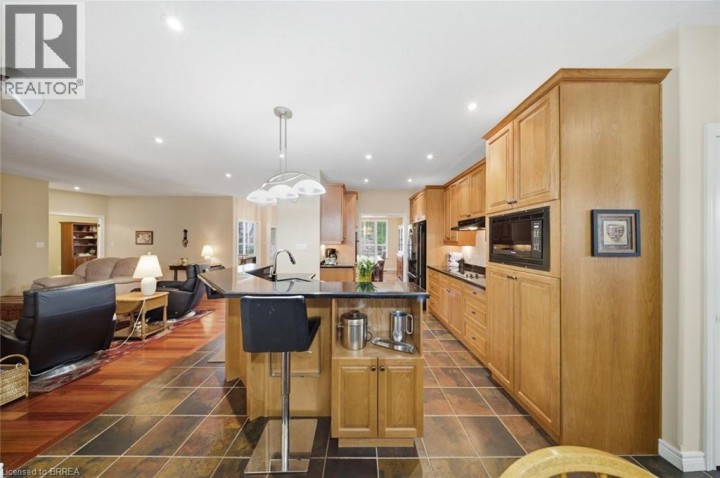 Photo 13 at 74 Franklin Street, Henderson, Brantford