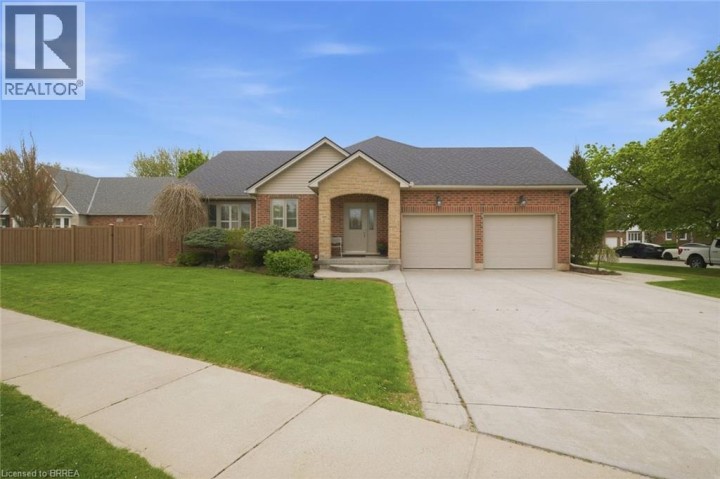 Photo 3 at 74 Franklin Street, Henderson, Brantford