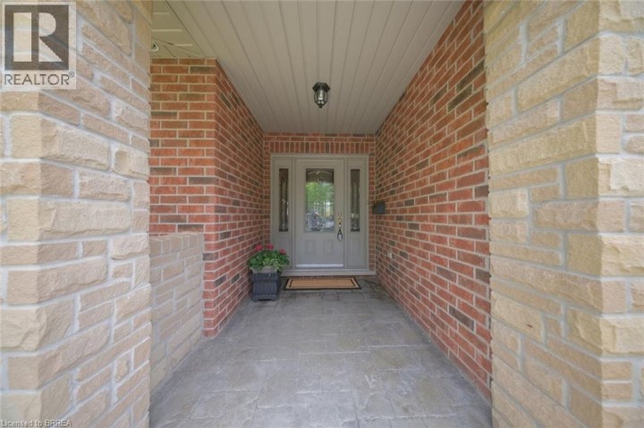 Photo 4 at 74 Franklin Street, Henderson, Brantford
