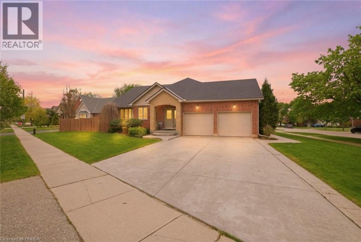 Photo 41 at 74 Franklin Street, Henderson, Brantford