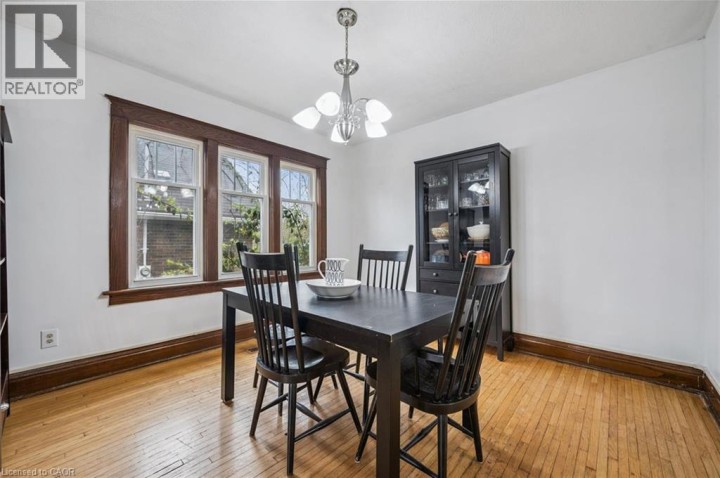 Photo 10 at 9 E Spadina Road, Forest Hill, Kitchener