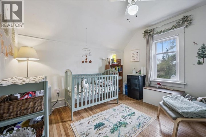 Photo 16 at 9 E Spadina Road, Forest Hill, Kitchener