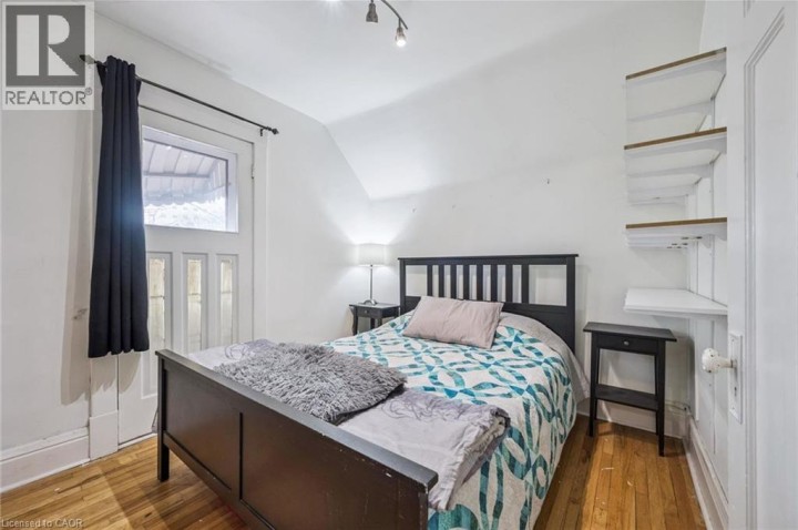 Photo 18 at 9 E Spadina Road, Forest Hill, Kitchener
