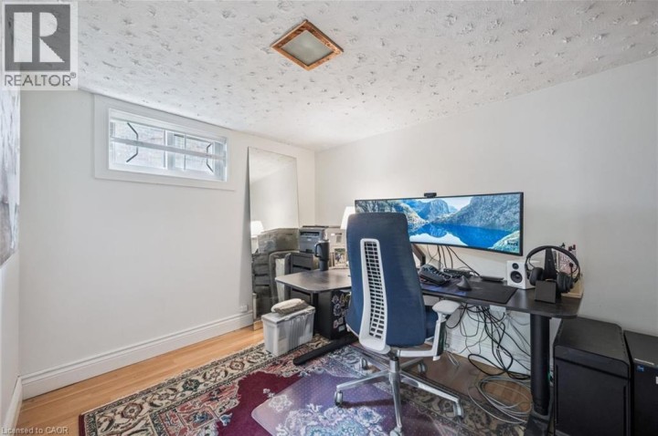 Photo 20 at 9 E Spadina Road, Forest Hill, Kitchener