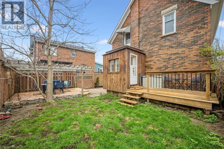 Photo 27 at 9 E Spadina Road, Forest Hill, Kitchener