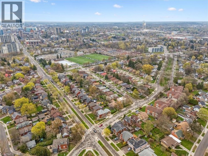 Photo 32 at 9 E Spadina Road, Forest Hill, Kitchener