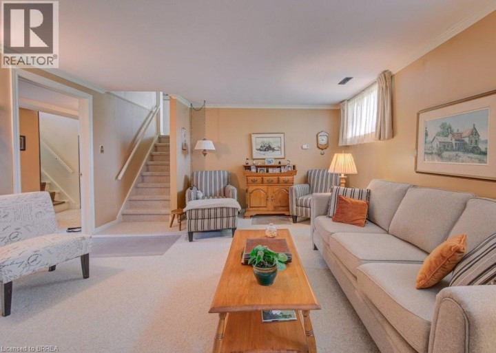 Photo 31 at 11 Pippin Drive, Brier Park, Brantford