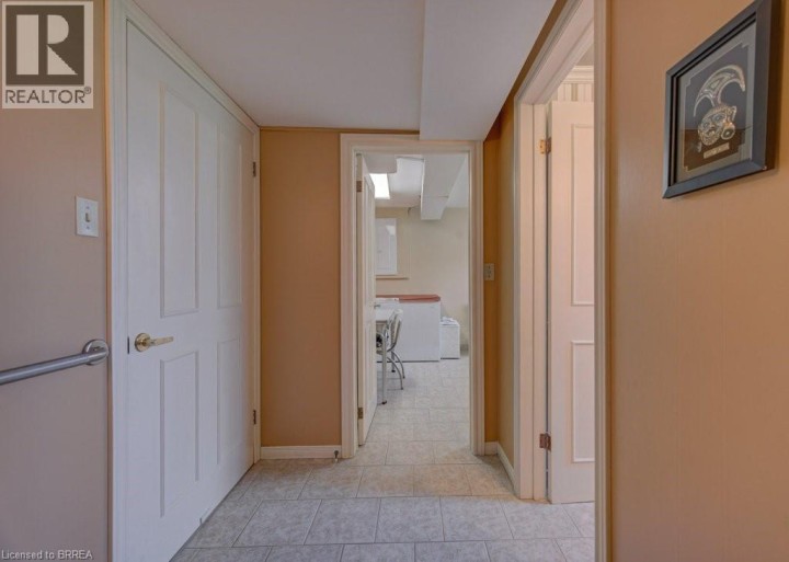 Photo 34 at 11 Pippin Drive, Brier Park, Brantford