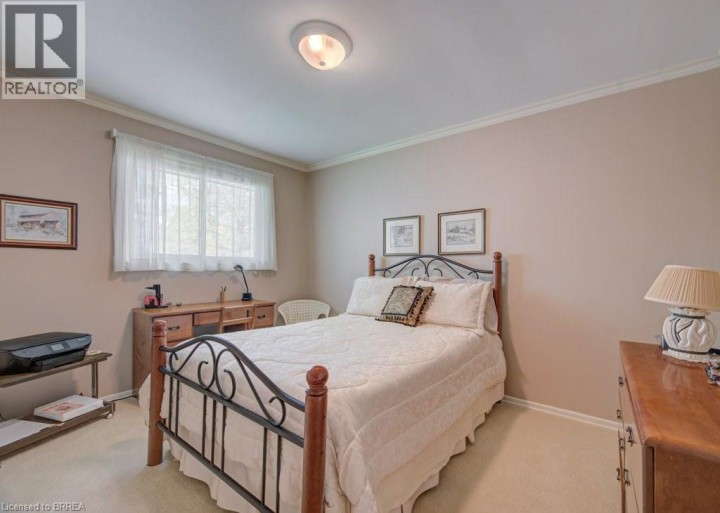 Photo 25 at 11 Pippin Drive, Brier Park, Brantford