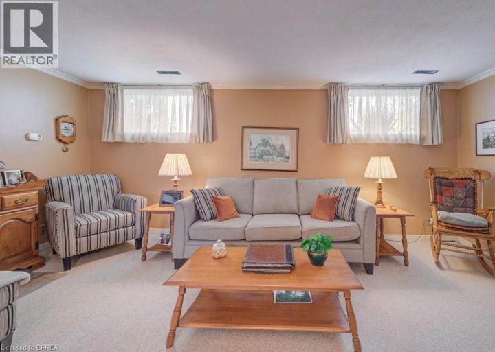 Photo 29 at 11 Pippin Drive, Brier Park, Brantford