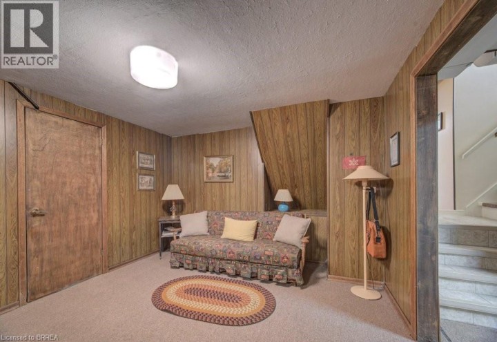 Photo 41 at 11 Pippin Drive, Brier Park, Brantford