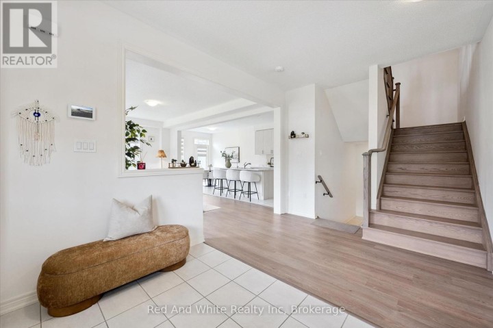 Photo 7 at 3 Gledhill Crescent, Cambridge