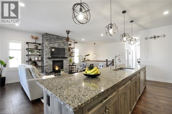 Photo 12 at 324 Fairway Road, Woodstock - North, Woodstock