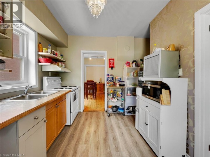 Photo 20 at 273 Brant Avenue, North Ward, Brantford
