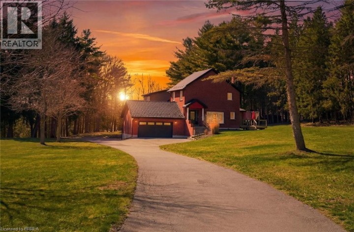 Photo 1 at 25 Hammond Road, Se Rural, Brantford