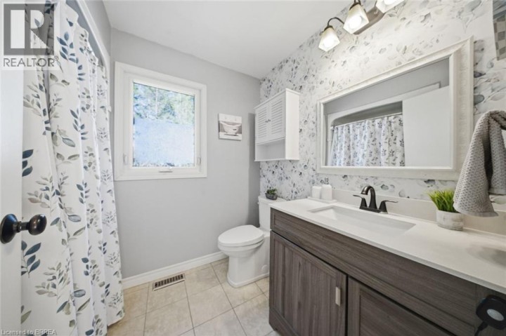 Photo 24 at 25 Hammond Road, Se Rural, Brantford