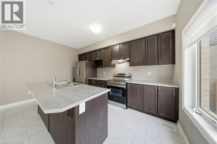 Photo 12 at 10 Kneale Street, Cainsville / Brookfield, Brantford