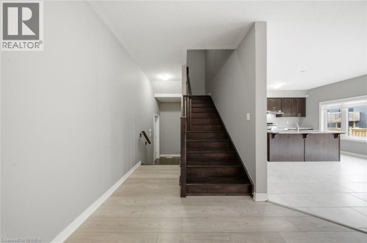 Photo 15 at 10 Kneale Street, Cainsville / Brookfield, Brantford