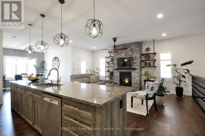 Photo 10 at 324 Fairway Road, Woodstock - North, Woodstock