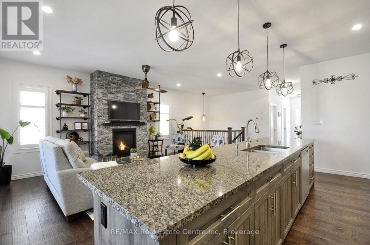 Photo 12 at 324 Fairway Road, Woodstock - North, Woodstock