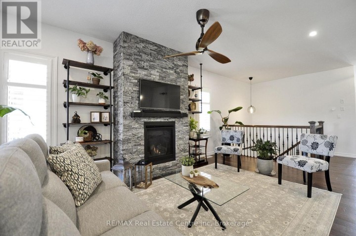 Photo 14 at 324 Fairway Road, Woodstock - North, Woodstock