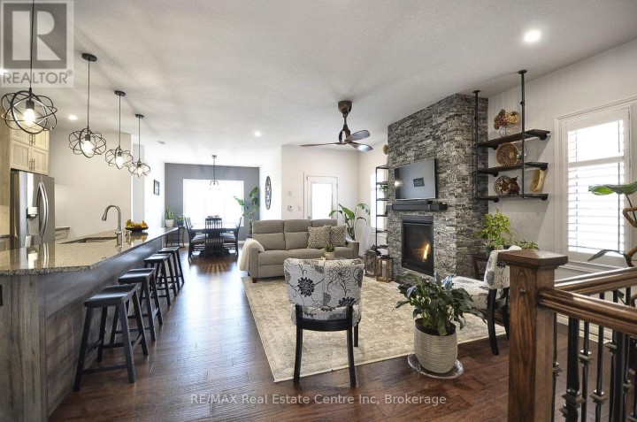Photo 15 at 324 Fairway Road, Woodstock - North, Woodstock