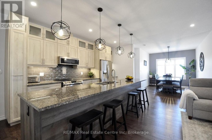 Photo 4 at 324 Fairway Road, Woodstock - North, Woodstock