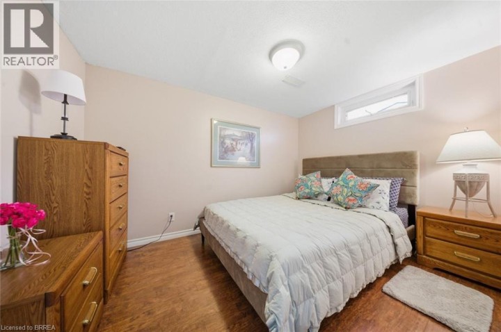 Photo 24 at 36 Hamilton Avenue, Echo Place, Brantford