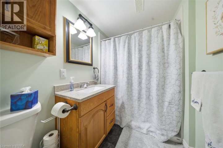 Photo 26 at 36 Hamilton Avenue, Echo Place, Brantford