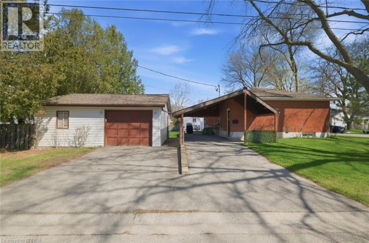 Photo 28 at 36 Hamilton Avenue, Echo Place, Brantford