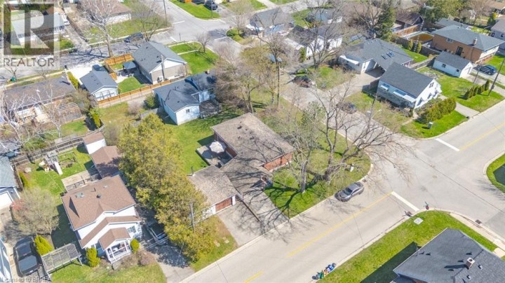 Photo 44 at 36 Hamilton Avenue, Echo Place, Brantford