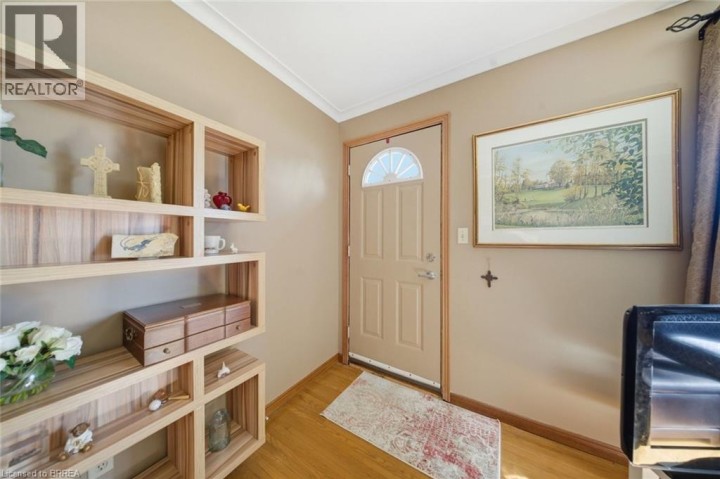 Photo 6 at 36 Hamilton Avenue, Echo Place, Brantford