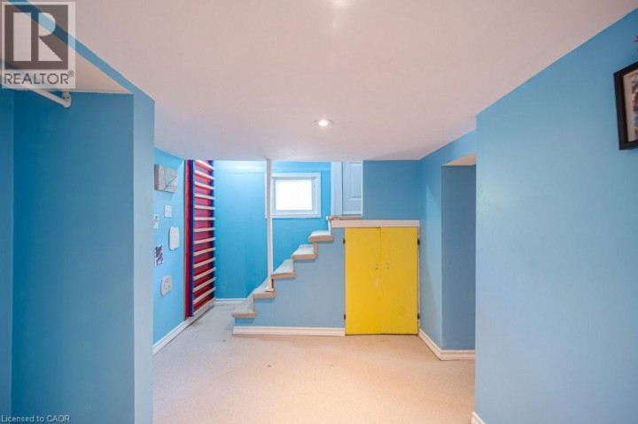 Photo 33 at 3 Glasgow Street, Uptown Waterloo / Westmount, Kitchener