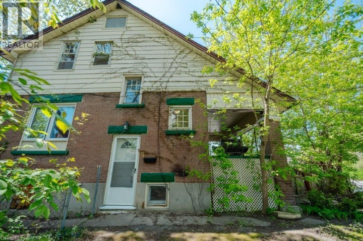 Photo 38 at 3 Glasgow Street, Uptown Waterloo / Westmount, Kitchener