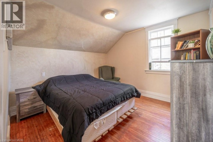 Photo 28 at 3 Glasgow Street, Uptown Waterloo / Westmount, Kitchener
