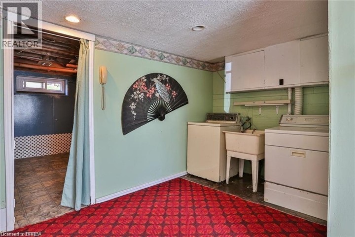 Photo 13 at 5 Cloverdale Avenue, Terrace Hill, Brantford
